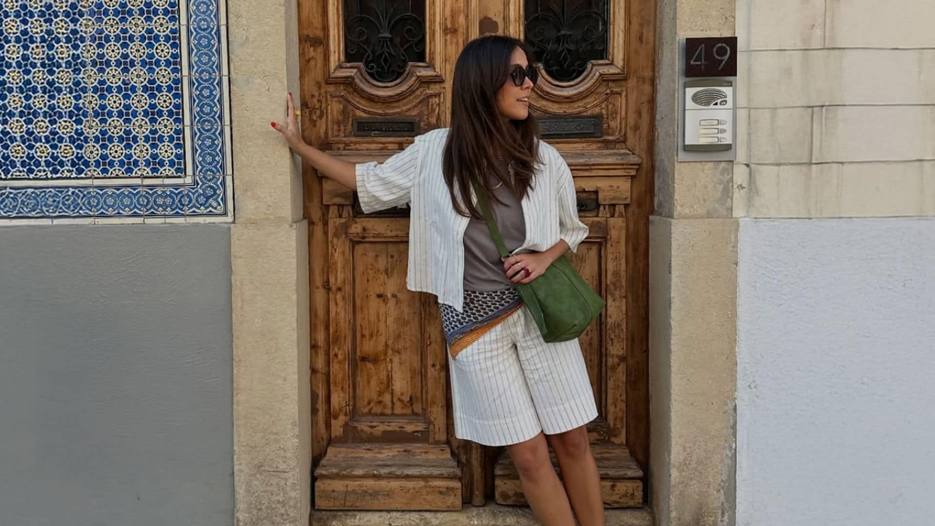5 looks que demuestran que las bermudas pueden ser tan elegantes como un vestido