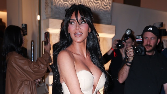 La semanas pasada, Kim sorprendió al llegar a un evento en un patín para rodilla.