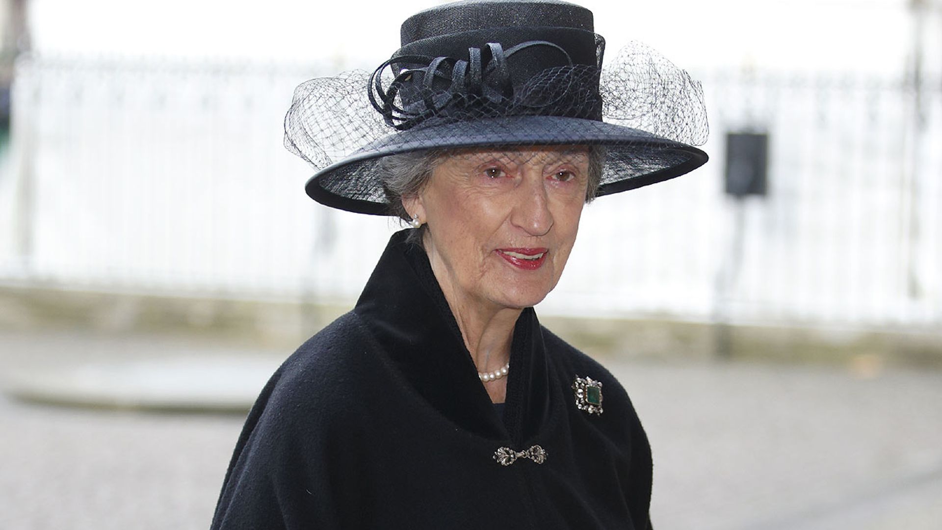 Conoce a Lady Susan Hussey, la dama que acompañó a la Reina durante el funeral del Duque