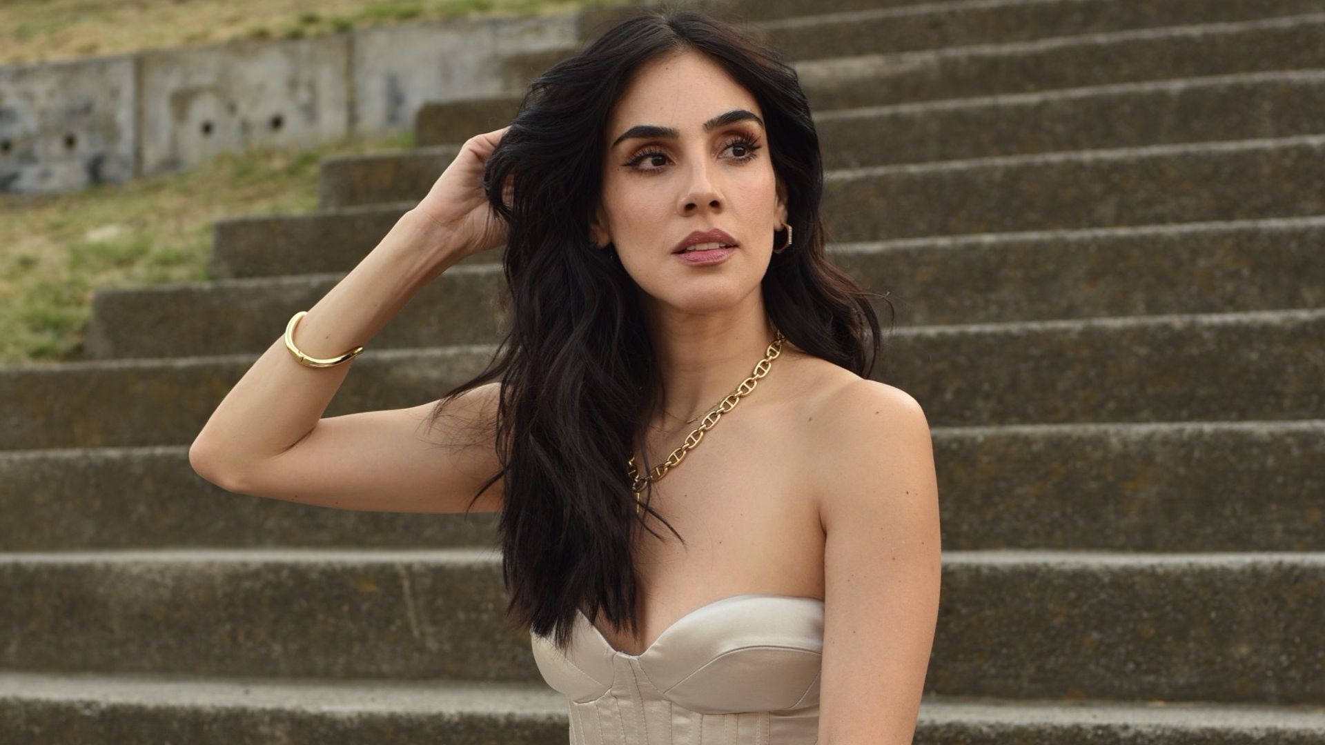 Sandra Echeverría lanza 'Con esta me despido'.
