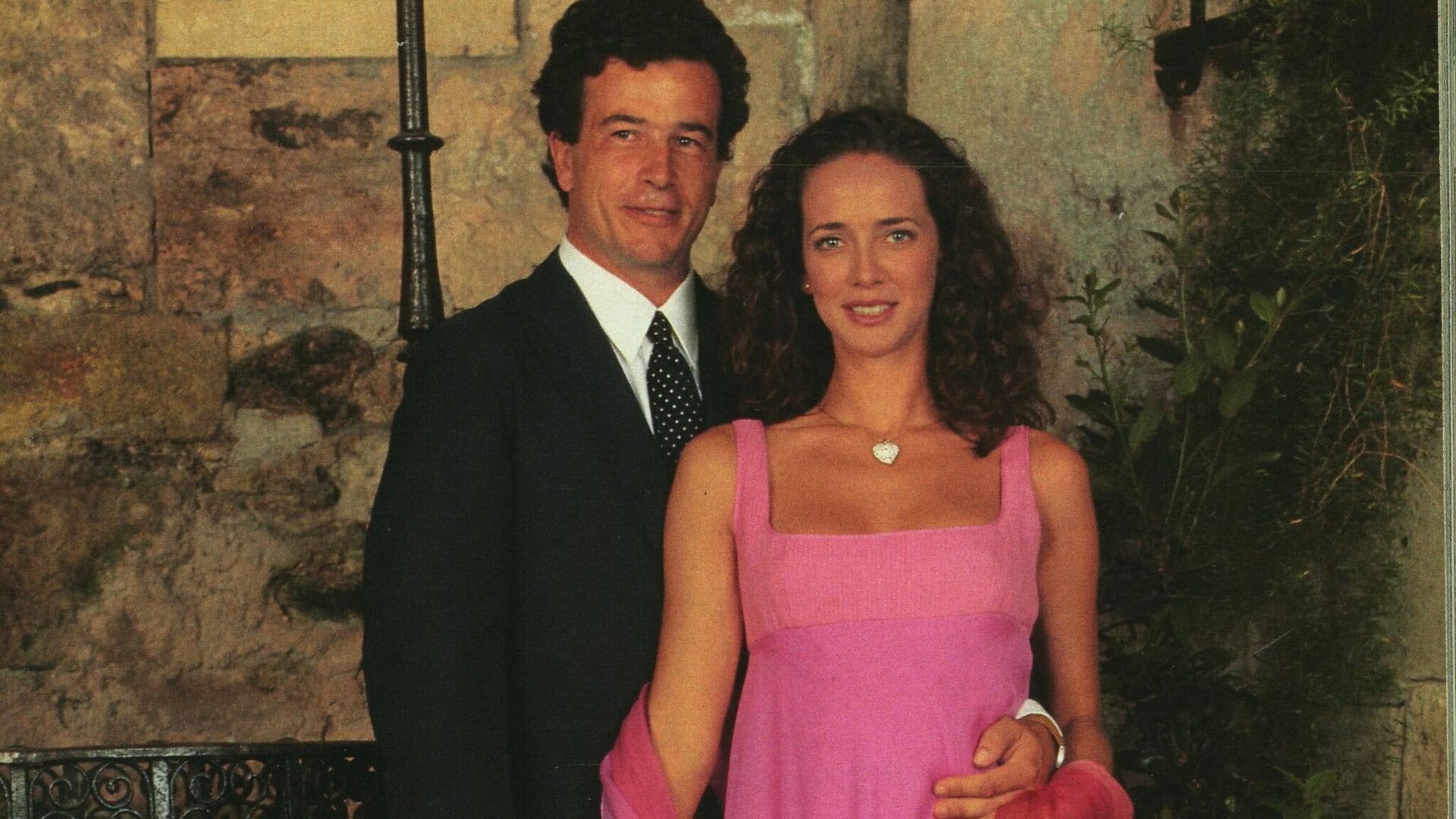 Así fue la boda de Blanca Suelves y Ioannes Osorio: las imágenes exclusivas de la inolvidable ceremonia en un castillo