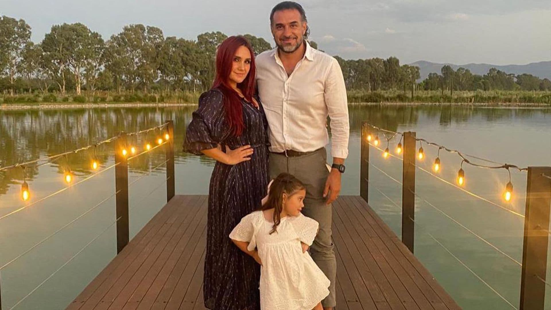 Dulce María le dedica un emotivo mensaje a su esposo, Paco Álvarez: ‘Eres nuestra fuerza’