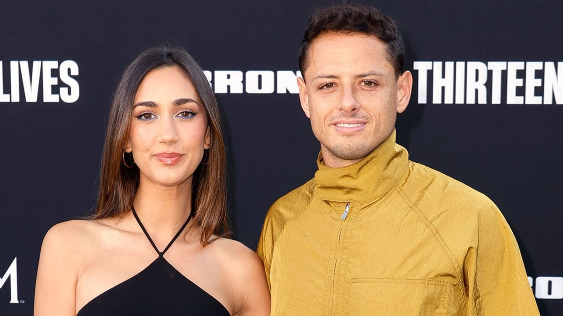 El Chicharito y su novia Nicole McPherson derrochan amor sobre la red carpet