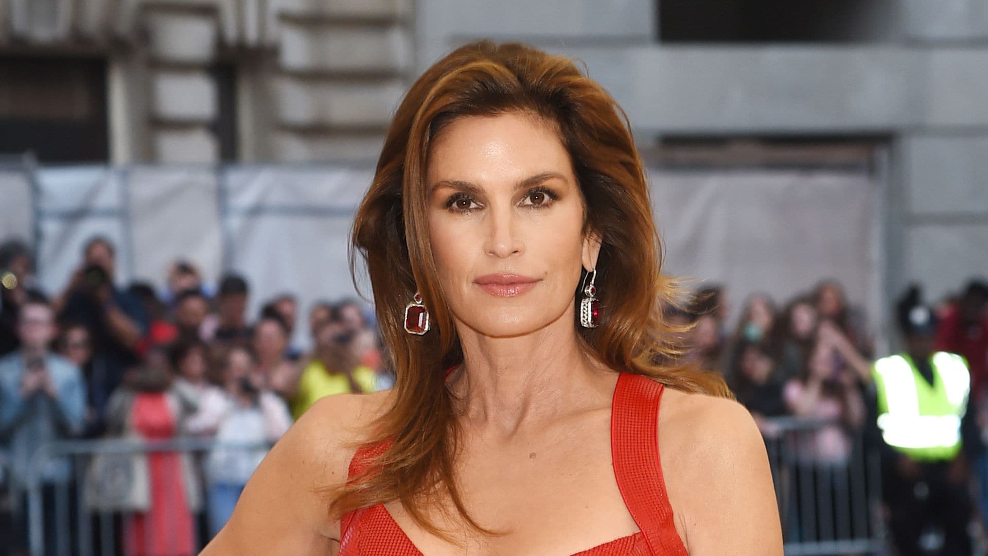 12 curiosidades sobre Cindy Crawford, la supermodelo a la que todos adoran y que cumple 59 años