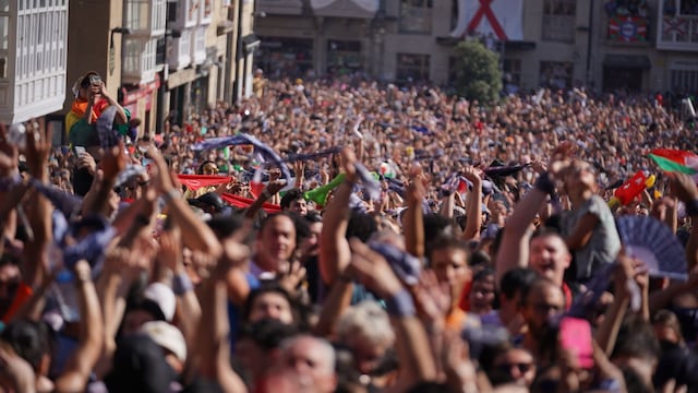 El chupinazo en Pamplona que da el pistoletazo de salida a las Fiestas de San Fermín en Pamplona