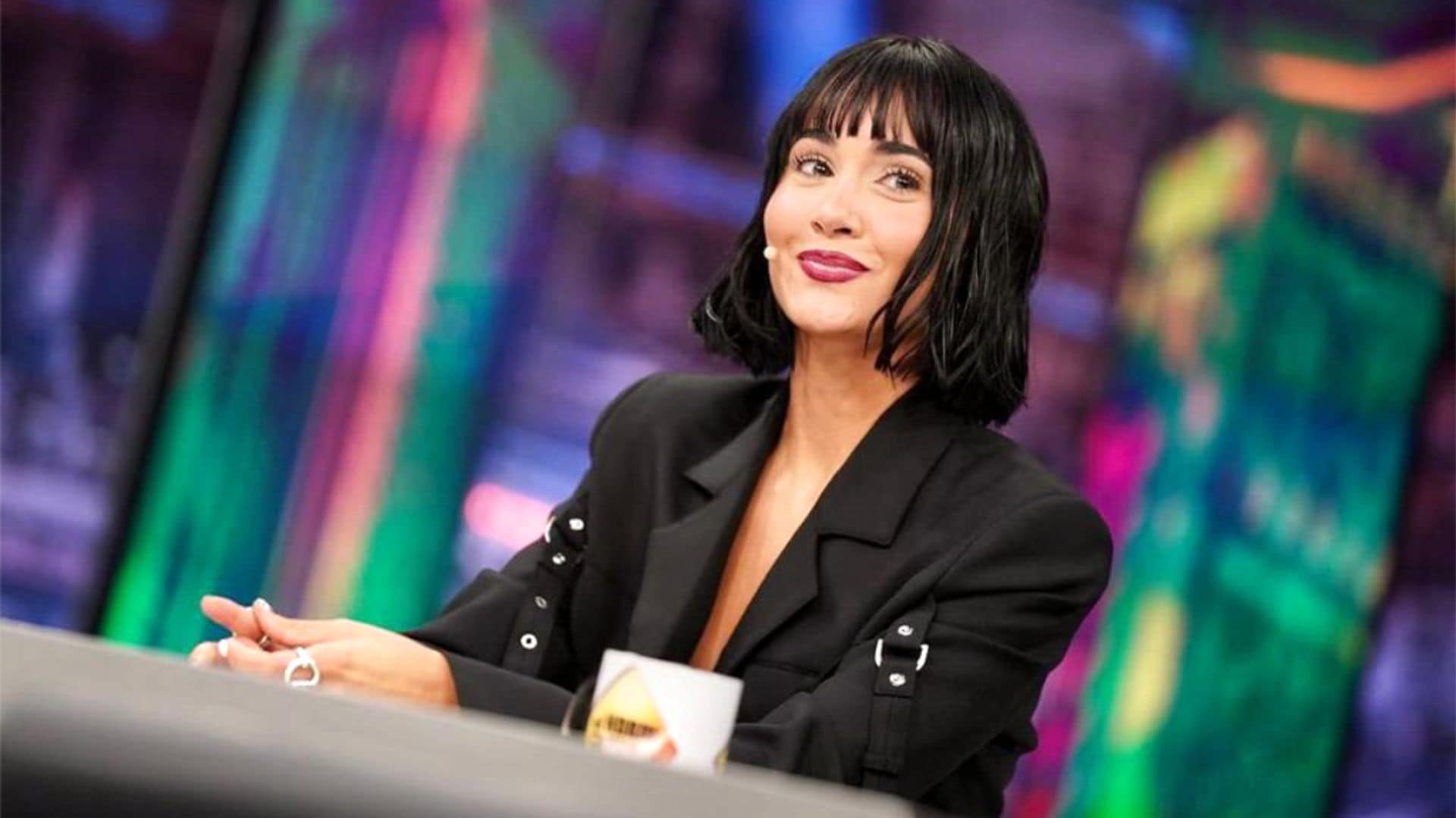 Aitana cuenta emocionada cómo conoció a Penélope Cruz, con quien protagonizó un momento fan