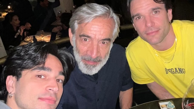 Imanol Arias con sus hijos, Jon y Daniel Arias