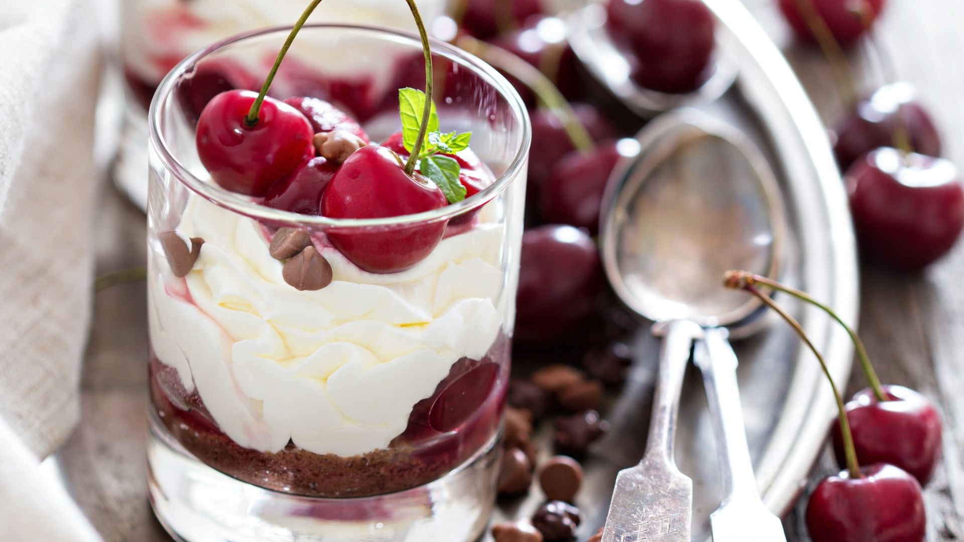 Postres con cerezas: 10 ideas irresistibles para disfrutar la temporada de este fruto