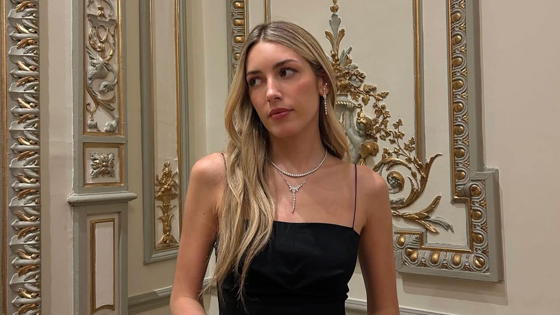 Vestido negro + diamantes: el combo eterno con el que Daniela Figo conquista la noche de Madrid