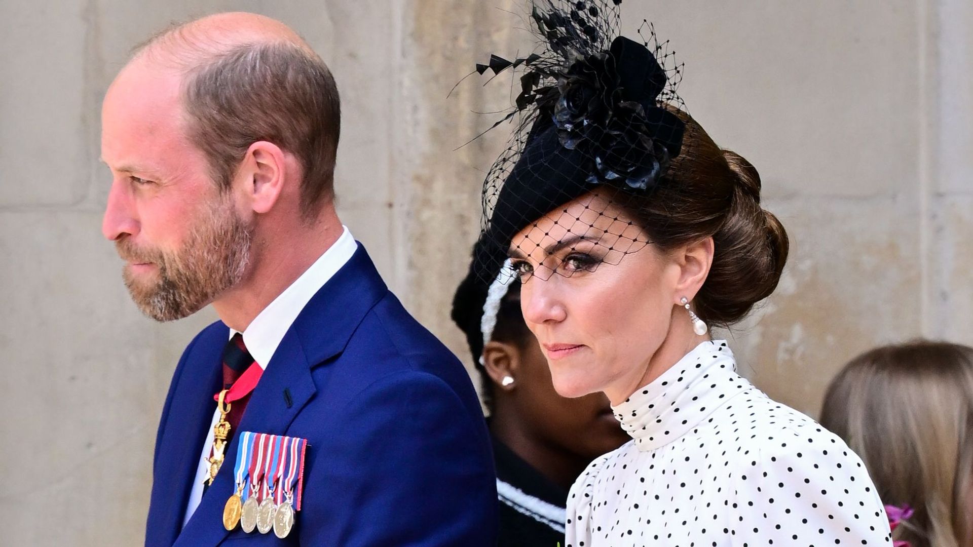El príncipe Guillermo y Kate Middleton acuden al acto más emotivo para conmemorar el fin de la Segunda Guerra Mundial