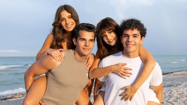 Itatí Cantoral y sus hijos, Eduardo, Roberto y María Itatí