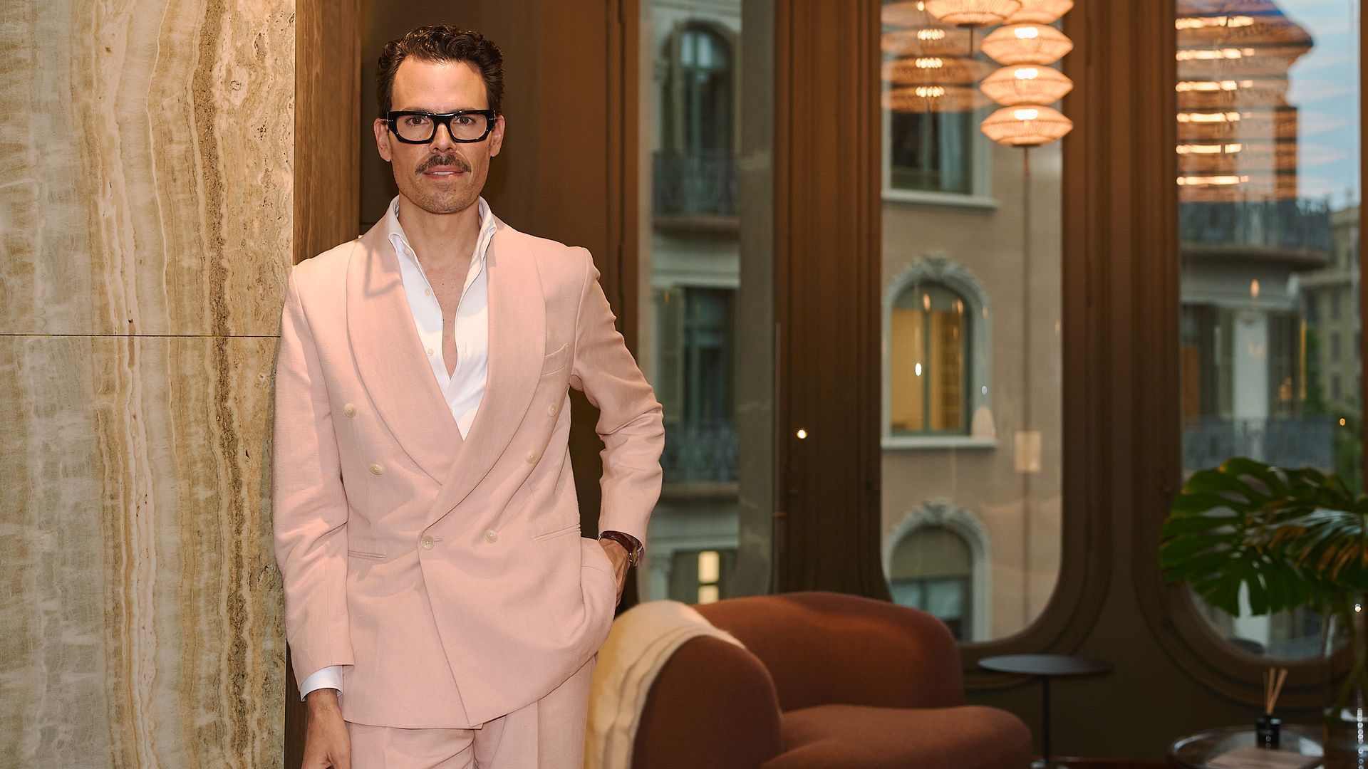 Juan Avellaneda convierte su vestidor en Ecléctica