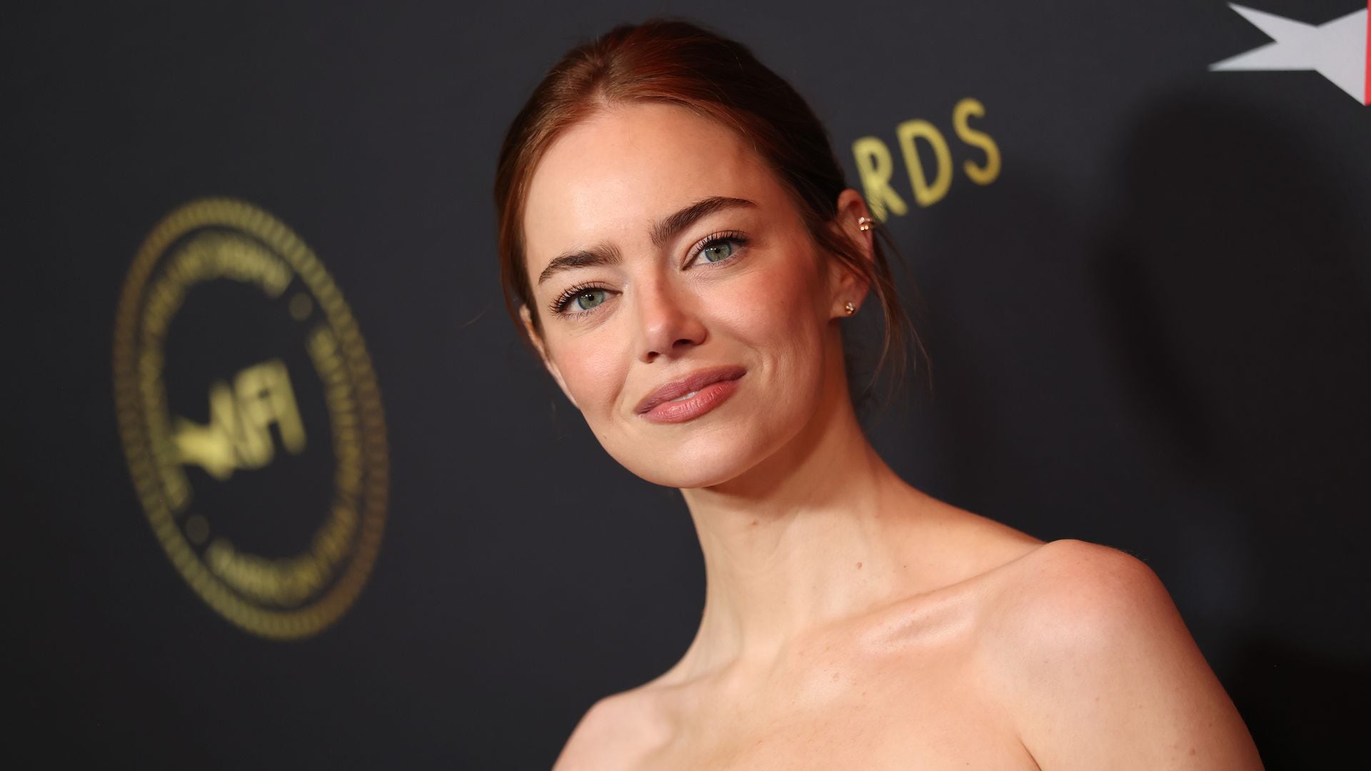 Emma Stone en los AFI Awards 2026.
