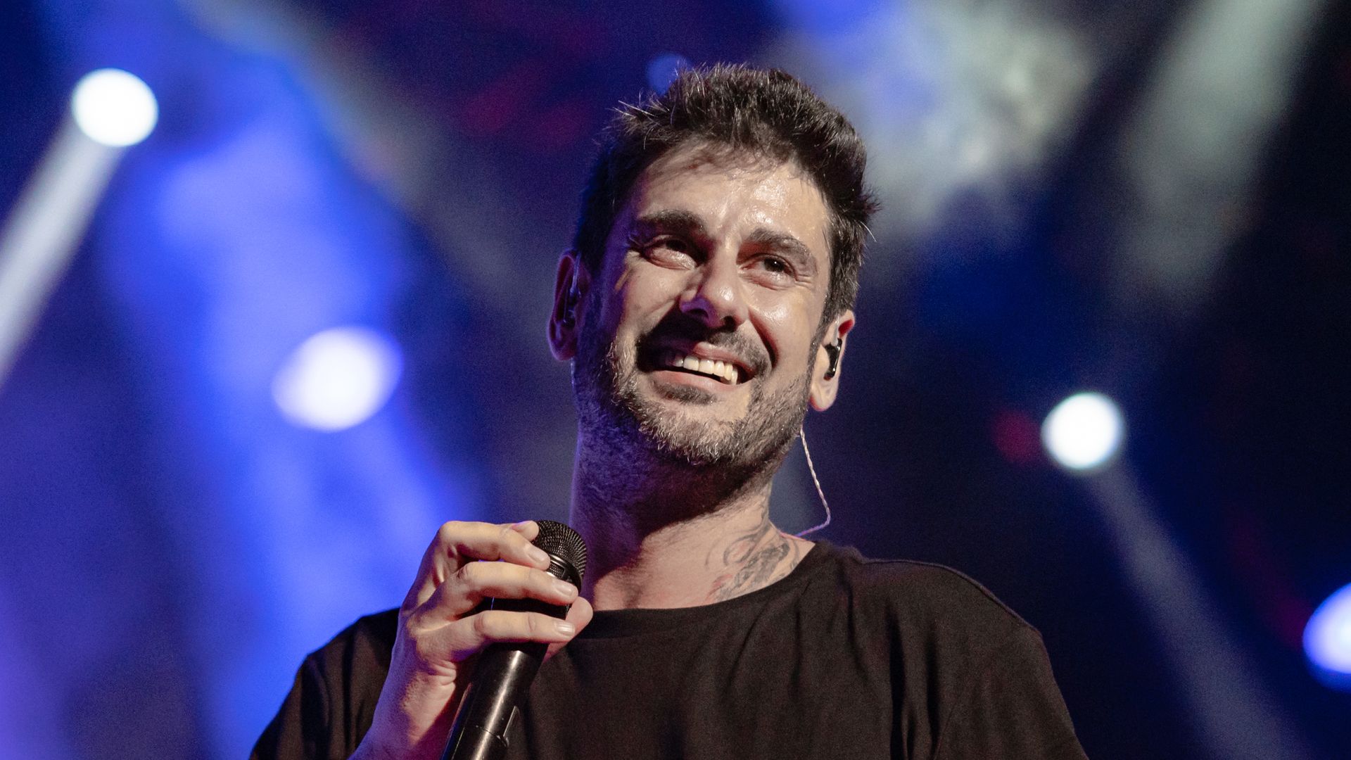 El regreso de Melendi ante su mujer, Julia Nakamatsu, y fans como Victoria Federica: "Mi hija es un termómetro espectacular"