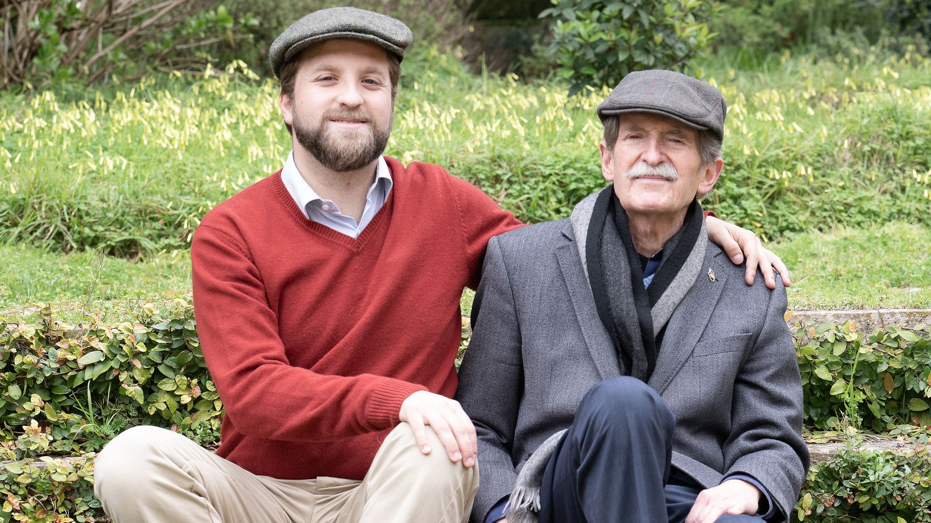 Alfonso de Braganza con su padre, Dom Duarte Pío