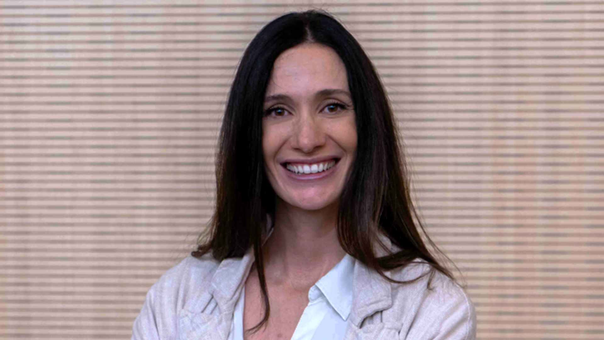 María González, neuropsicóloga, sobre personas mayores que van a vivir a casa de sus hijos: "No basta con preparar una habitación, hay que acompañar el duelo por la pérdida de autonomía"