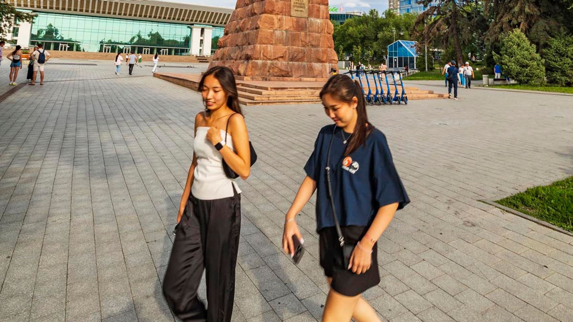 Así es Almaty, la fascinante ciudad donde juega el Real Madrid la Champions League: capital cultural y gastronómica de Kazajistán