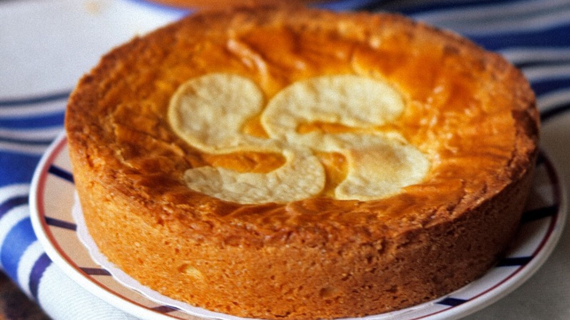 Pastel vasco con crema pastelera
