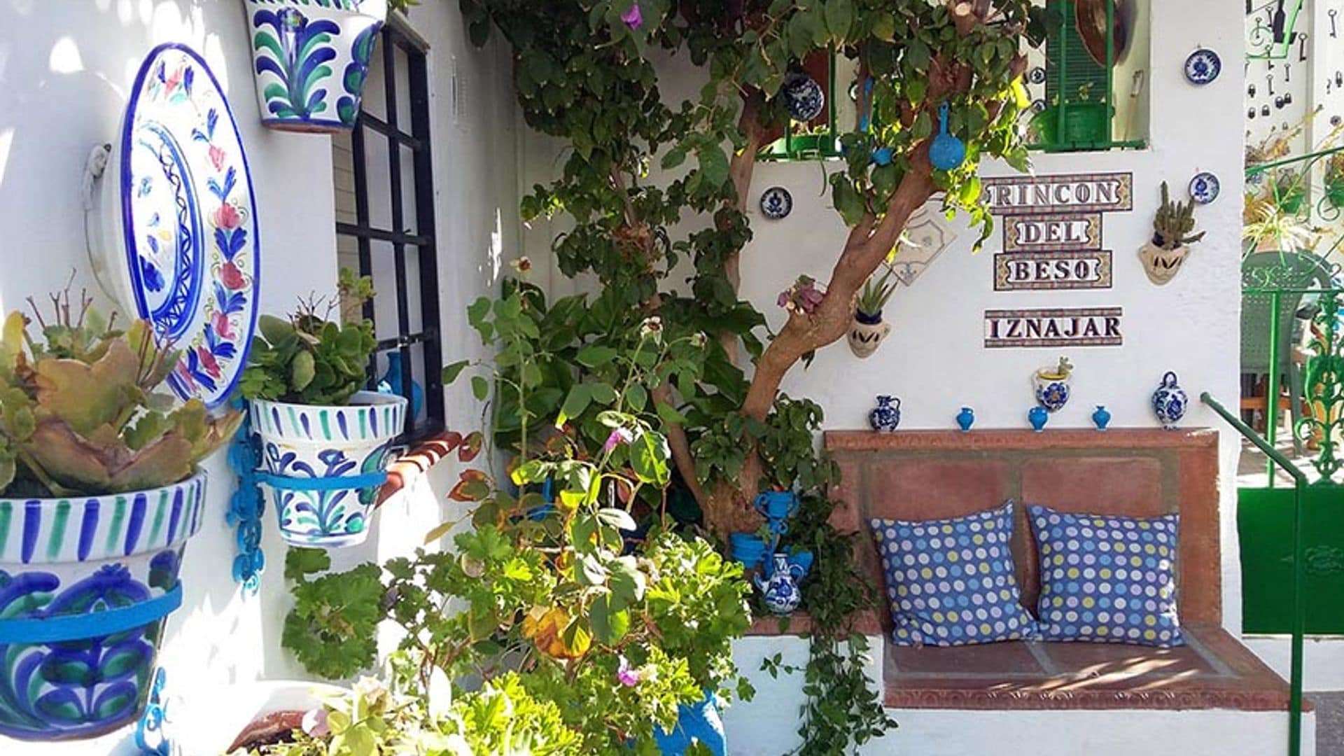 El romántico «Rincón del Beso» de Iznájar