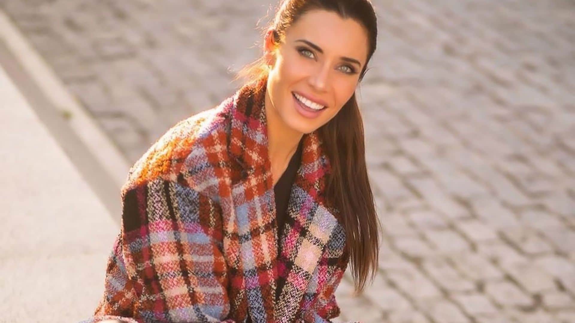 Compra ya las botas 'cowboy' que no faltan en el zapatero de Pilar Rubio