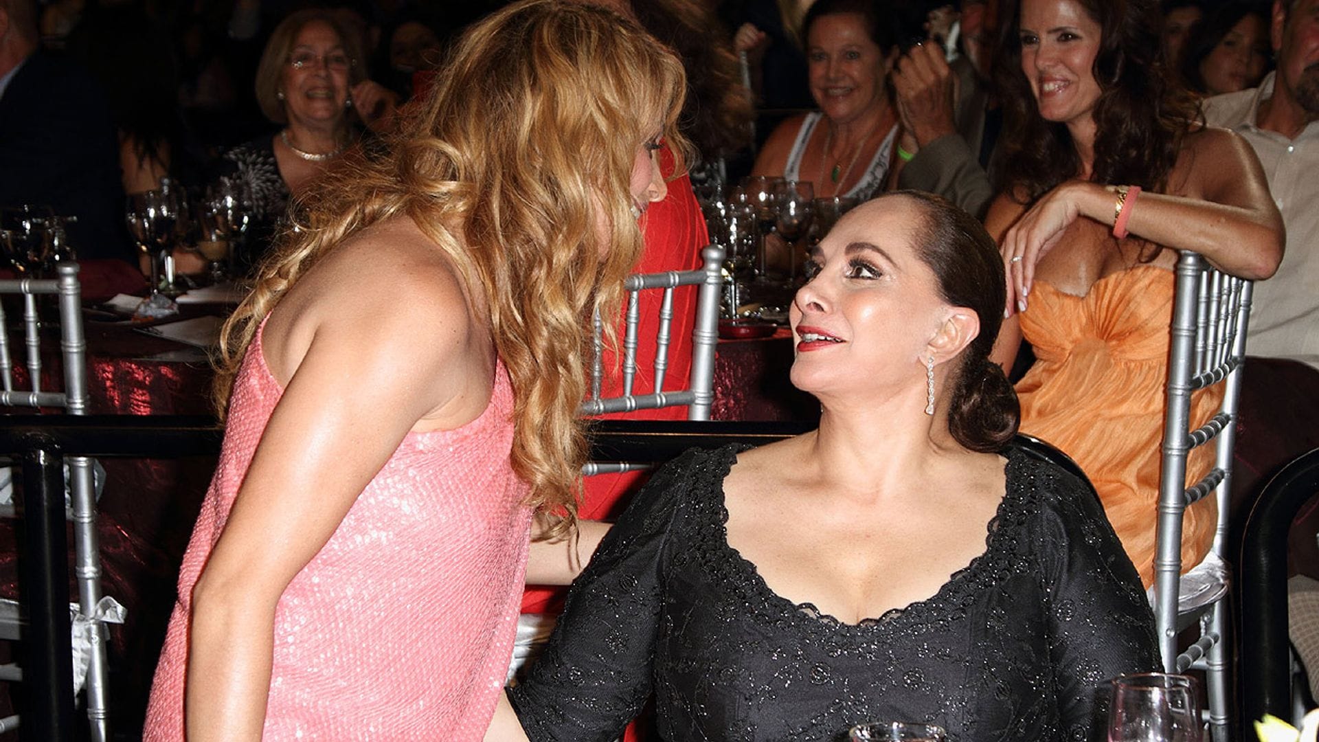 Paulina Rubio, devastada por la muerte de su madre, Susana Dosamantes: 'Mi ejemplo de vida'