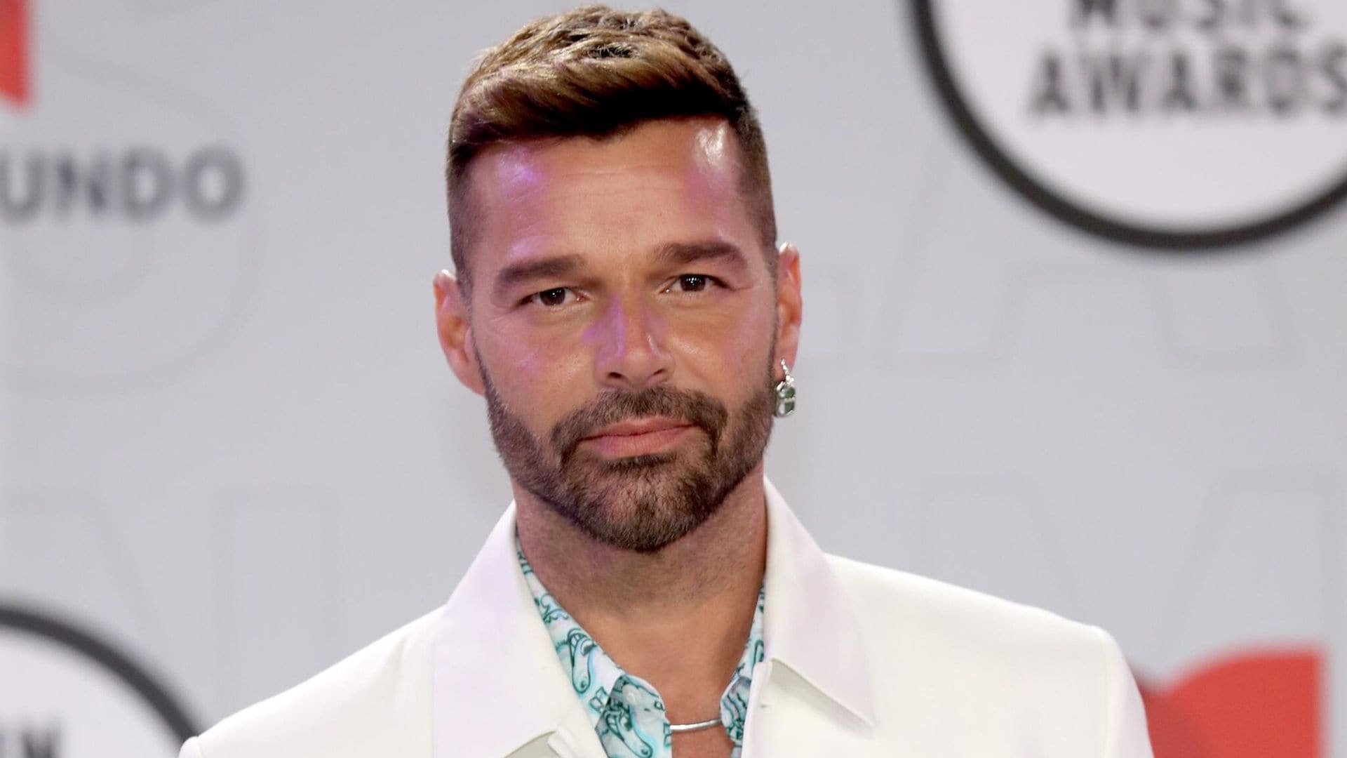 Ricky Martin responde a las acusaciones en su contra; asegura que son ‘totalmente falsas’