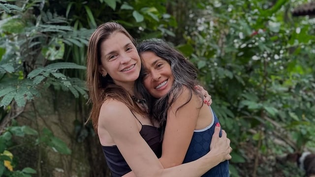 Irene Azuela y Salma Hayek