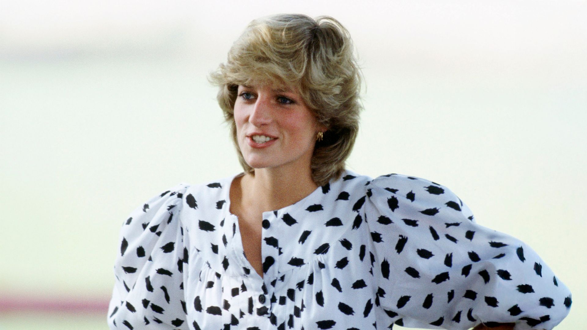 Estos 5 looks de Lady Di en los 80 y 90 han sido mi mejor inspiración para renovar mi armario esta primavera