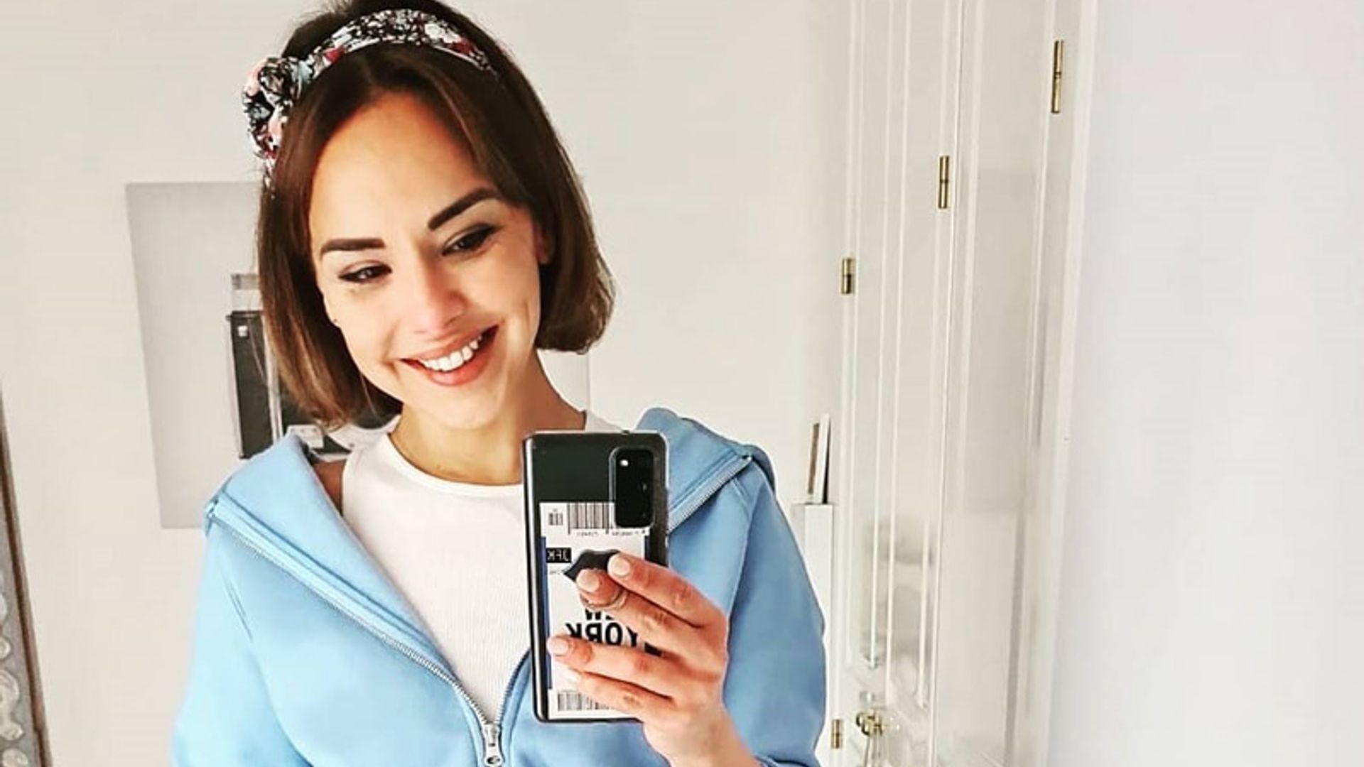 El 'selfie' a lo Benjamin Button de Chenoa que ha enamorado a Paula Echevarría