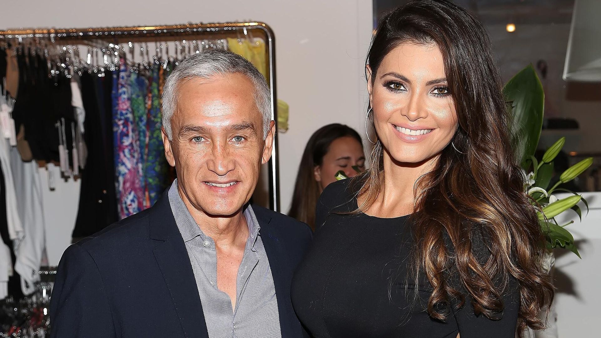 ‘Chiqui’ Delgado revela que se casó en secreto con Jorge Ramos en la India