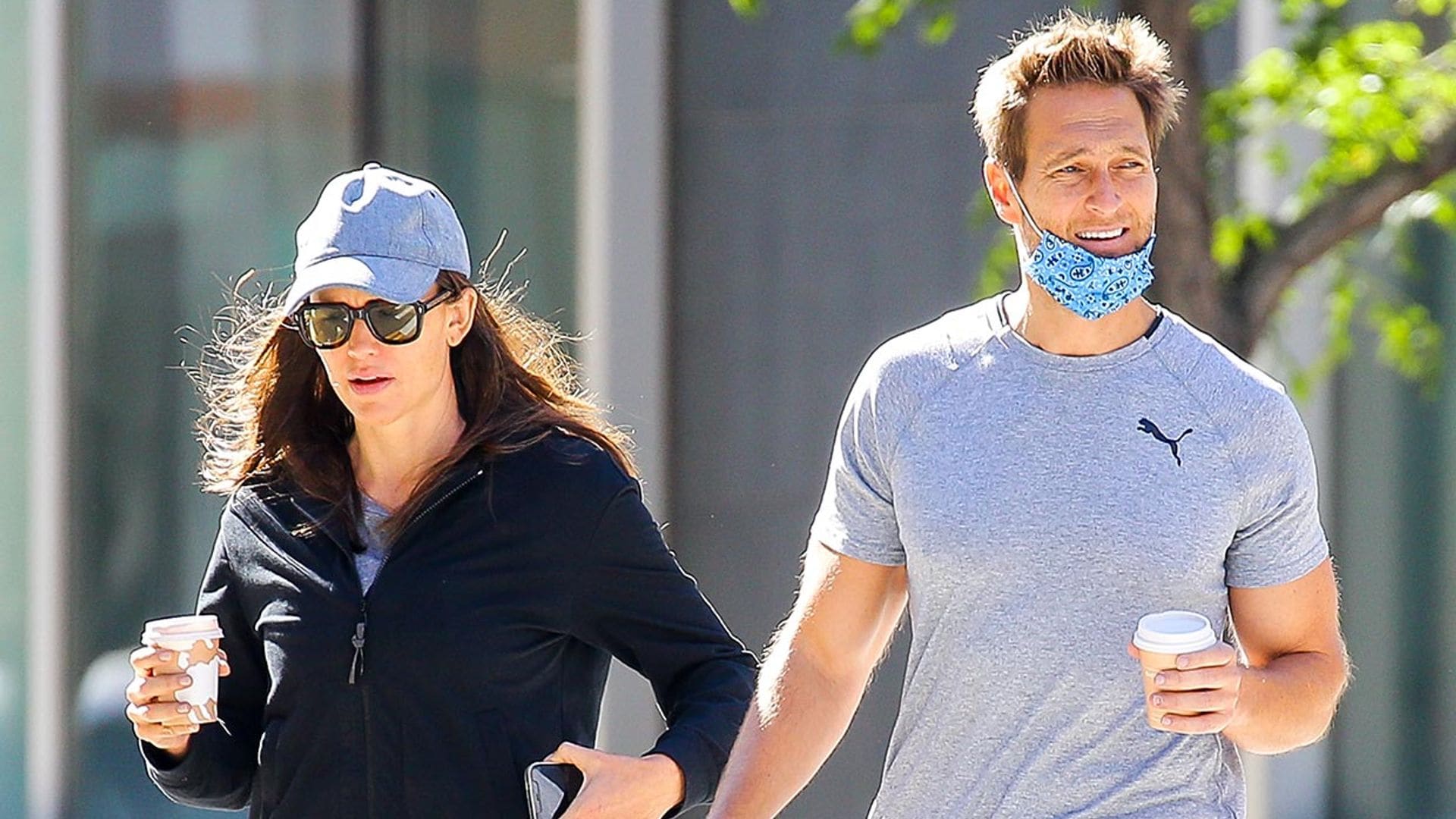 Jennifer Garner y su misterioso anillo que podría ser de compromiso