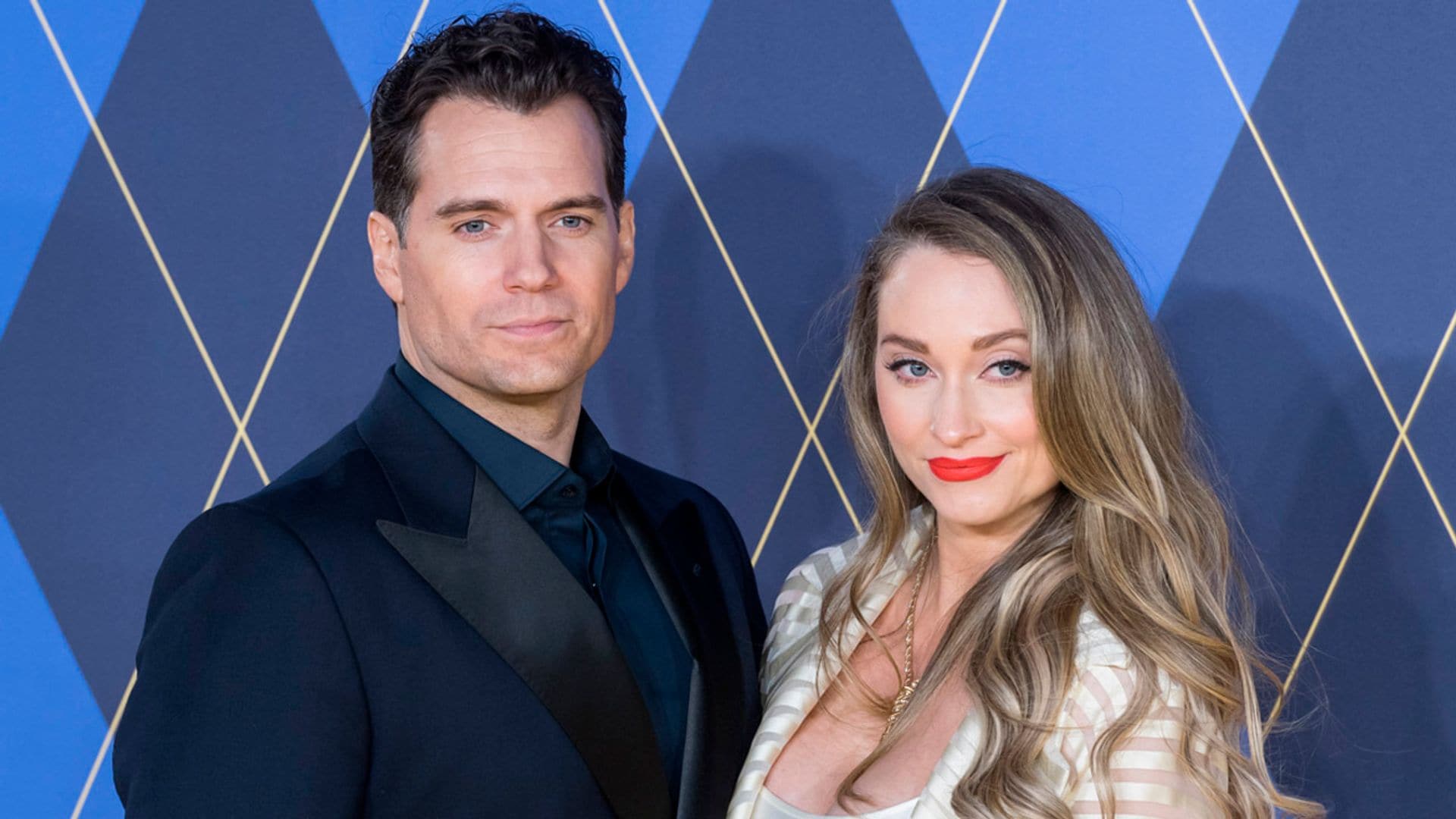 Conoce a la novia de Henry Cavill, hija de un millonario y alta ejecutiva en la industria del cine