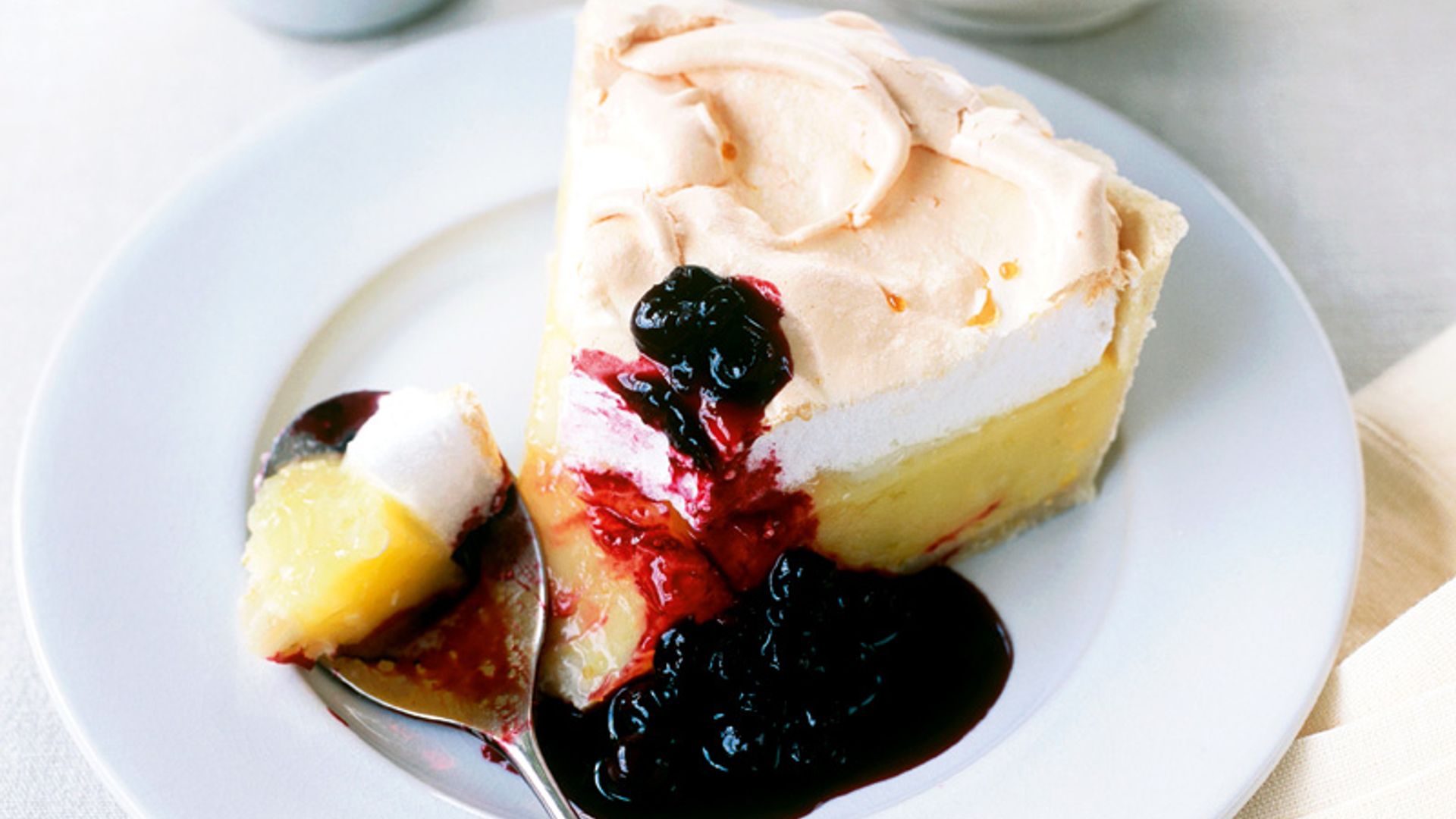 Tarta de limón y merengue