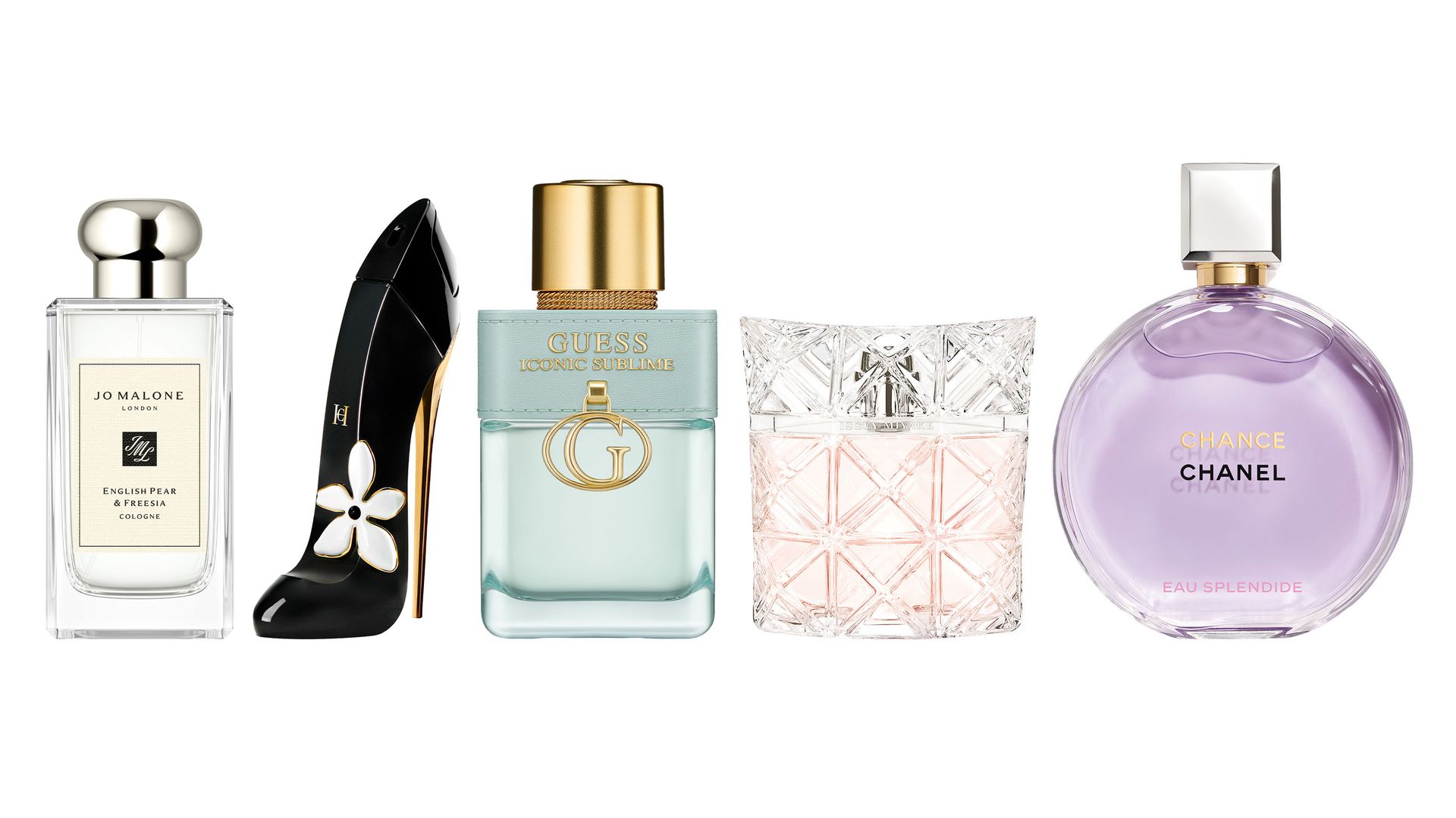 De izqda. A dcha. English Pear & Freesia, uno de los perfumes de Jo Malone más queridos, nos traslada a la primavera en la campiña inglesa con pera y fresia (105 €, 50 ml) / ​​Good Girl Jasmine Absolute, el nuevo stiletto de Carolina Herrera, despliega una faceta intensa y caramelizada del jazmín, la flor favorita de la diseñadora (155 €, 80 ml)./ Un floral de lo más refrescante que completa su salida de mandarina verde y cardamomo de  la India con un bouquet de loto azul, jazmín y magnolia. Iconic Sublime, de Guess (77 €, 100 ml) / Lumière d’Issey, de Issey Miyake, trata de capturar el despertar del día… y provocar con ello una sonrisa. Lo logra con mandarina verde 100 % natural y neroli (116 €, 50 ml). / Eau Splendide llega a la familia Chance, de Chanel, vestida de malva y con un jugo cautivador a base de frambuesa,  rosa y violeta (172 €, 100 ml).