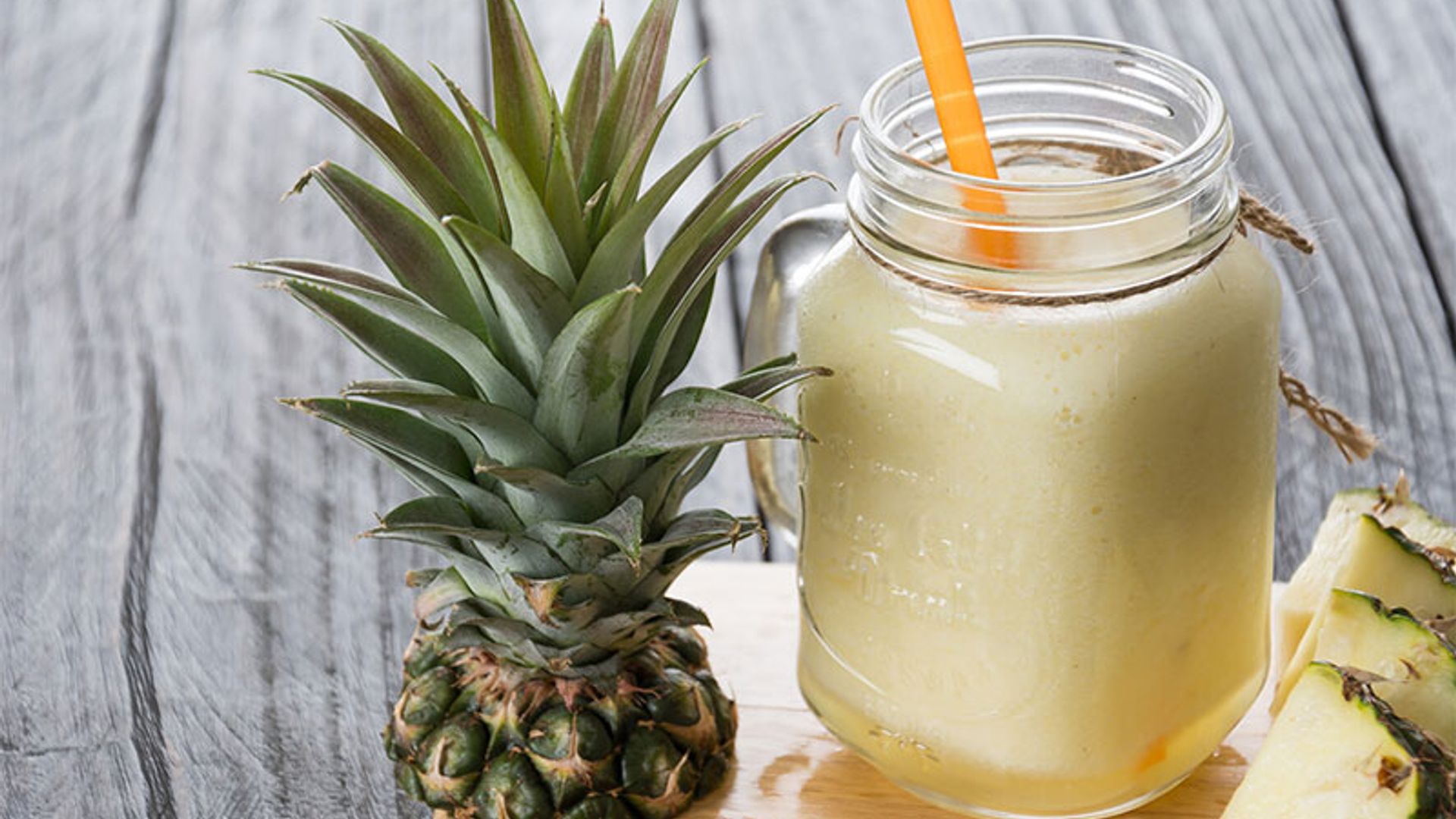 'Smoothie' de piña y té blanco