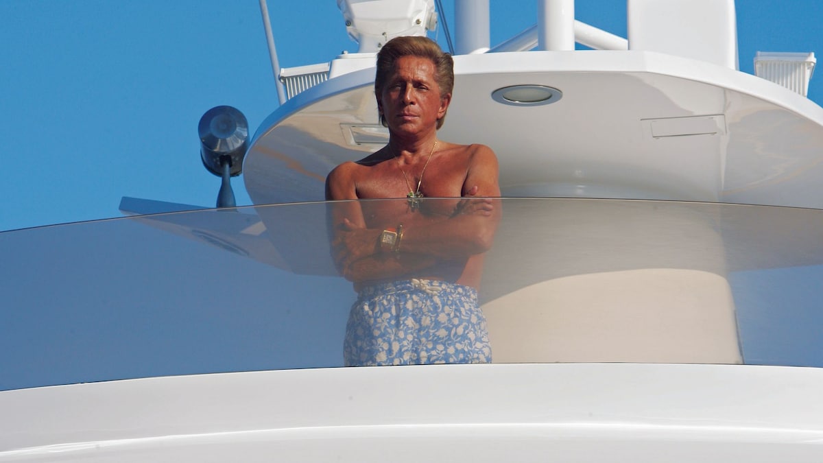 Cuando Valentino invitó a ¡HOLA! a navegar a bordo de su espectacular yate, 'TMBlue One': un auténtico palacio flotante