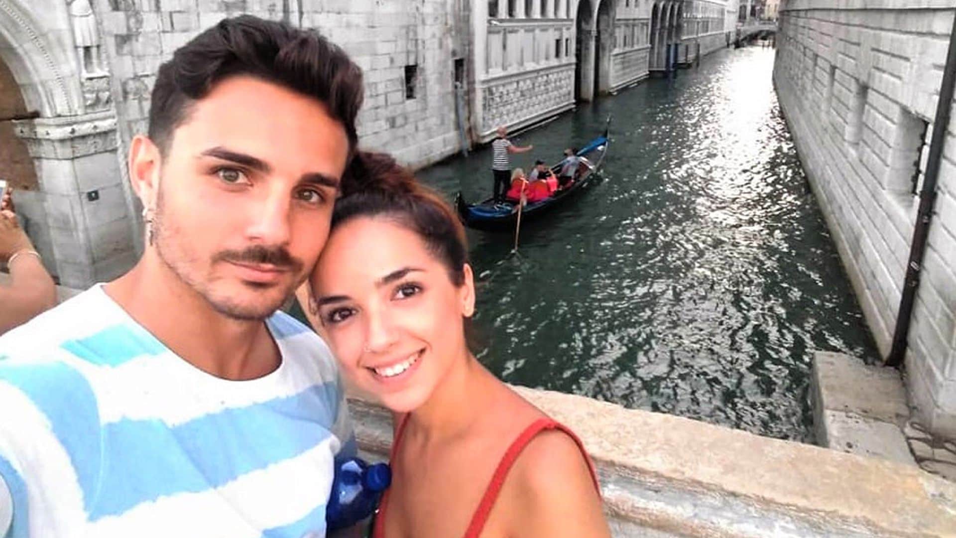 Las imágenes más románticas de Manuel y Lucía, la pareja que hace aguas en 'La isla de las tentaciones'