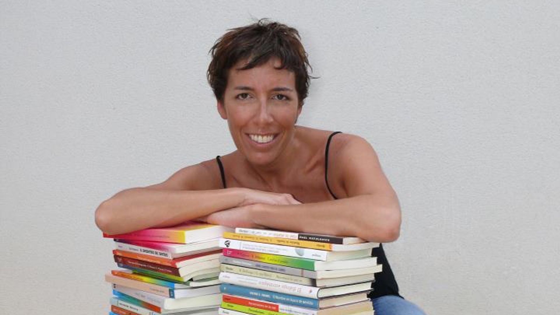 Helena Alvarado, psicóloga:  Usar Playmobil en terapia nos asoma al mundo interior del niño, sin forzarlo ni invadirlo. Hacen visible lo invisible 