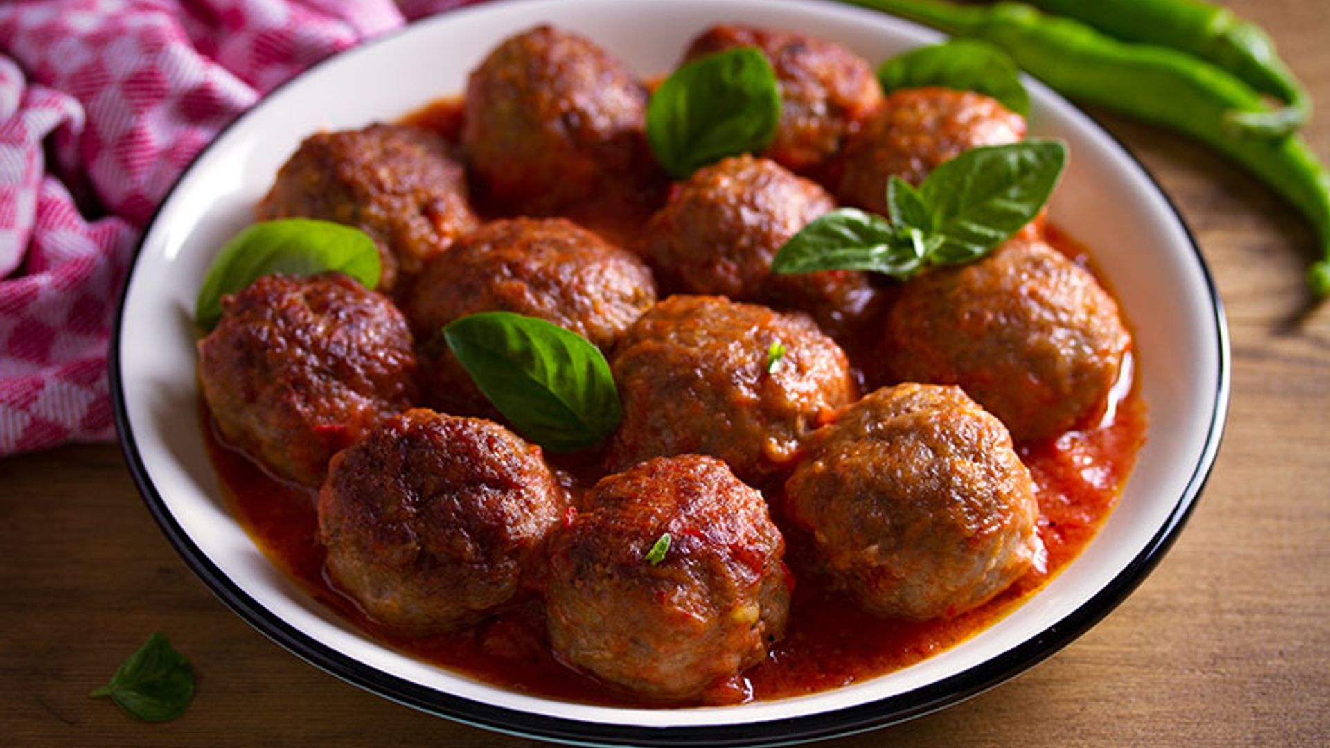 Albóndigas de cordero con salsa de tomate