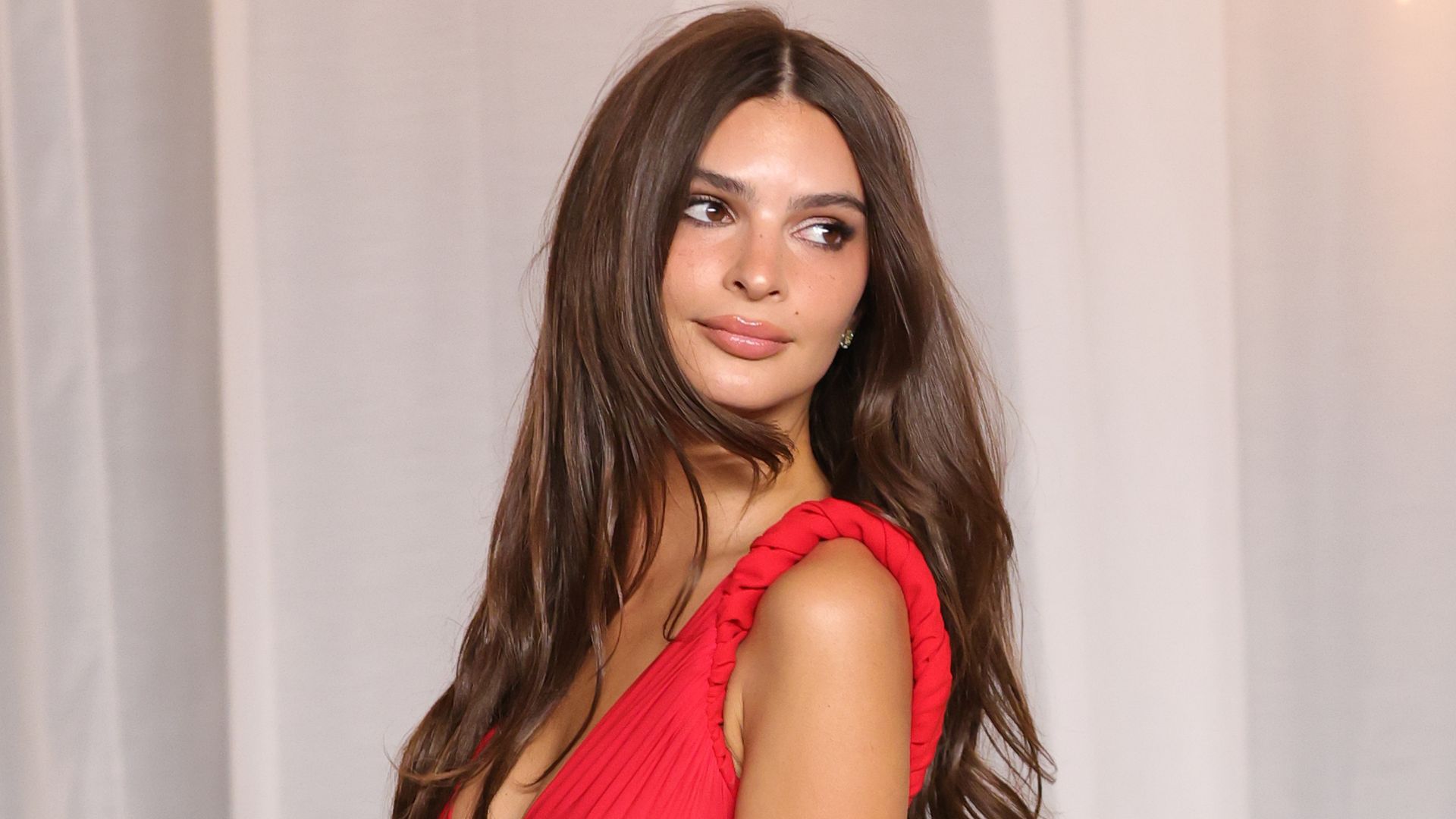 Emily Ratajkowski