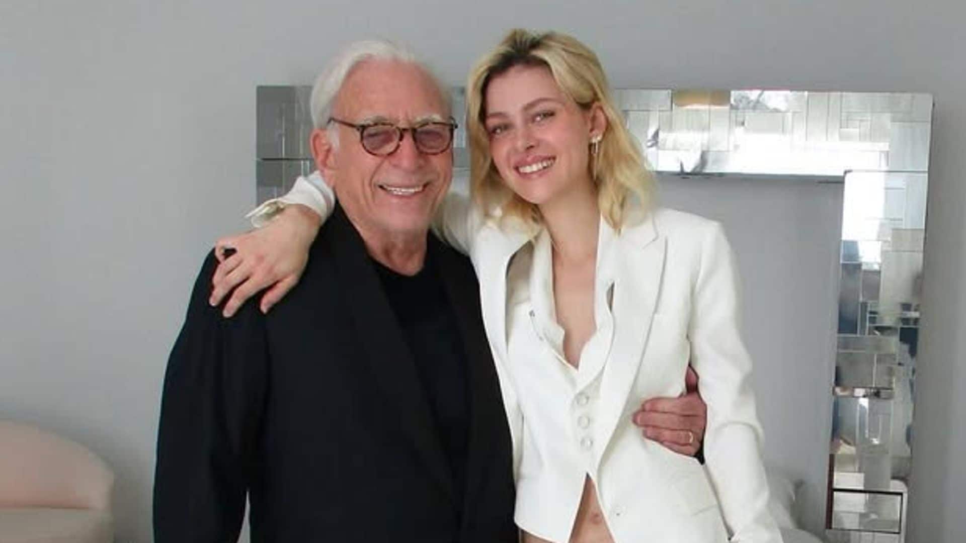 Nicola Peltz y su padre