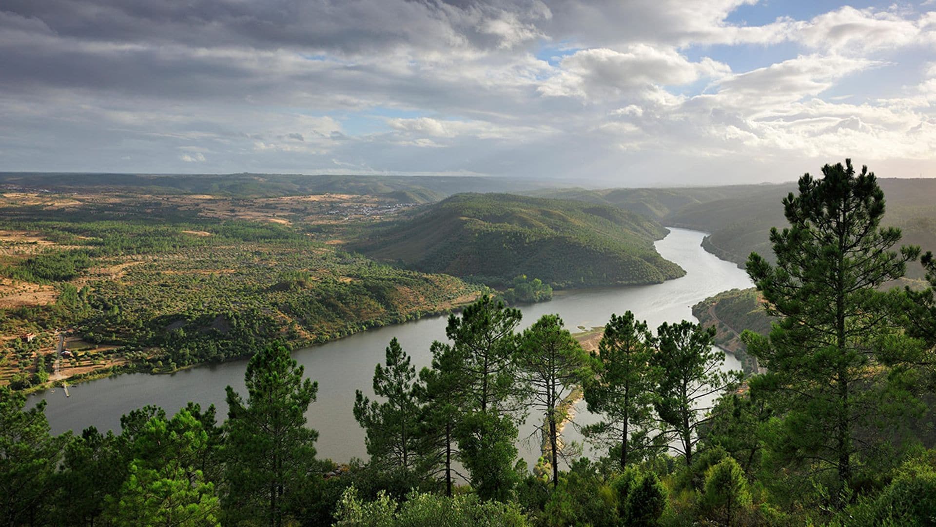 Tajo-Tejo, el parque natural transfronterizo que comparten España y Portugal
