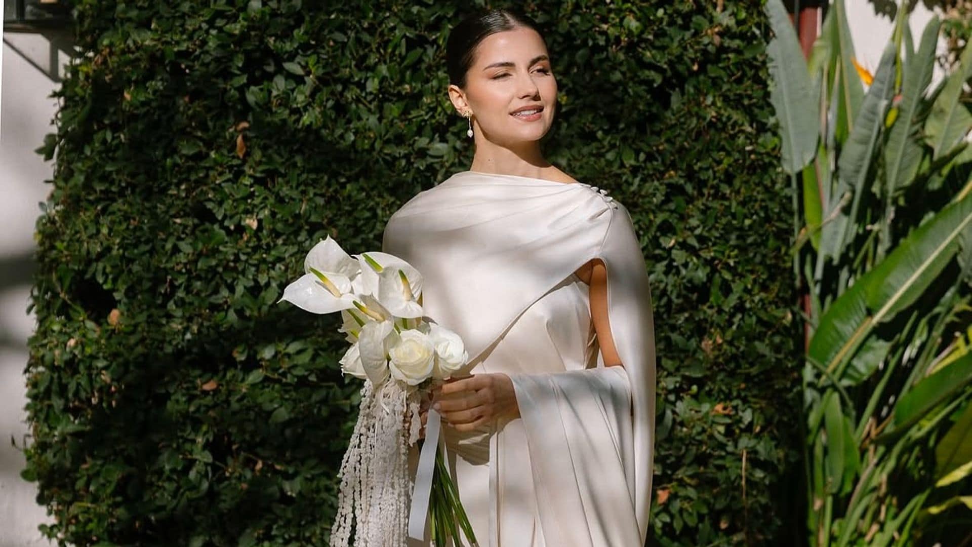 Ramos de novia blancos y muy originales, perfectos para las que huyen de lo clásico