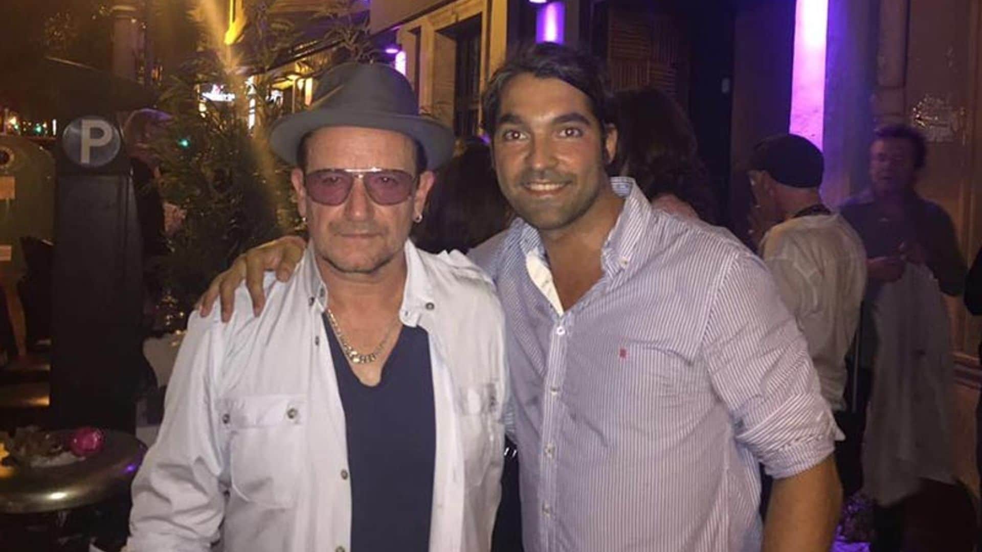 Los músicos de U2 aparecen por sorpresa en la fiesta preboda de un amigo en Valencia