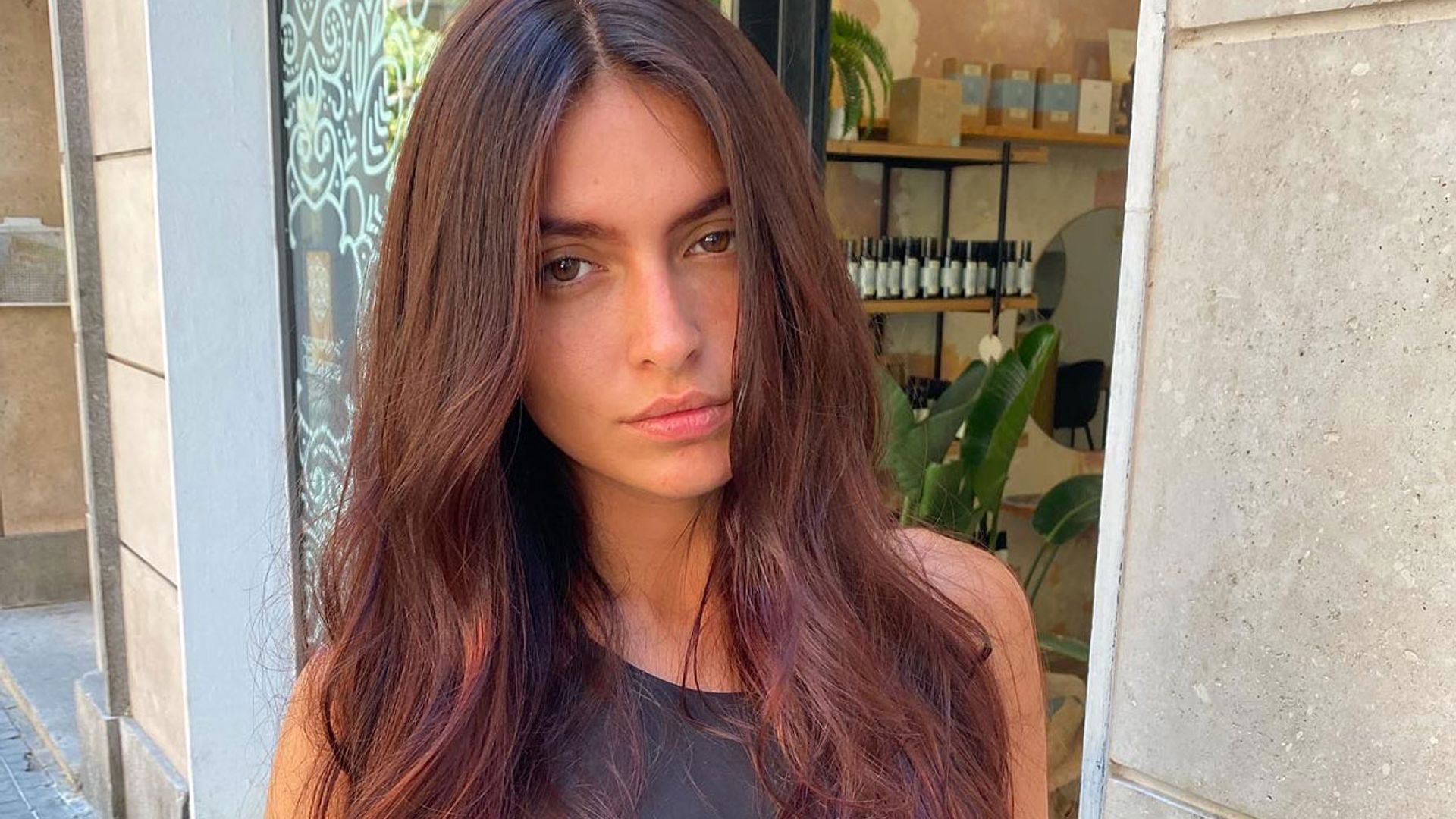 Lucía Rivera estrena cambio de look radical con cejas incluidas