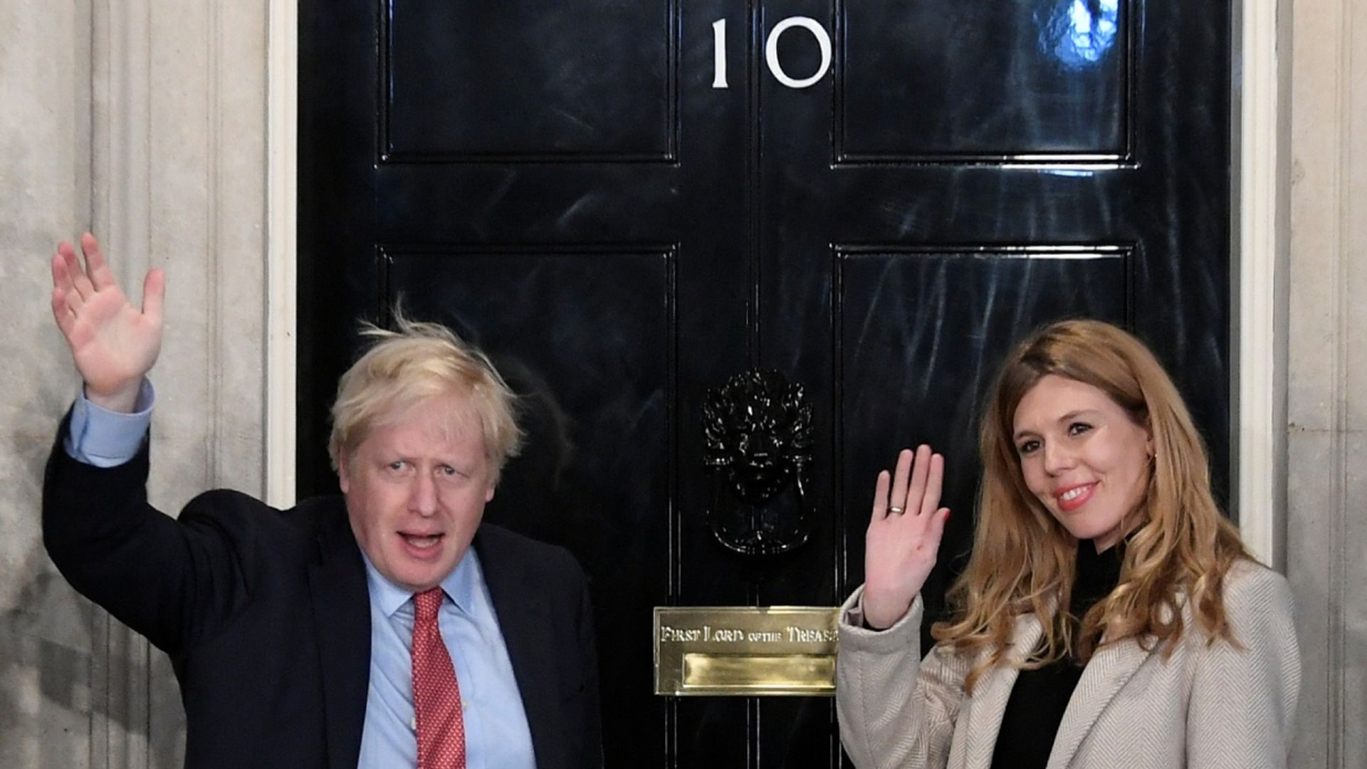 Boris Johnson y su mujer, Carrie Symonds, desvelan el nombre de su hija y la historia que hay detrás