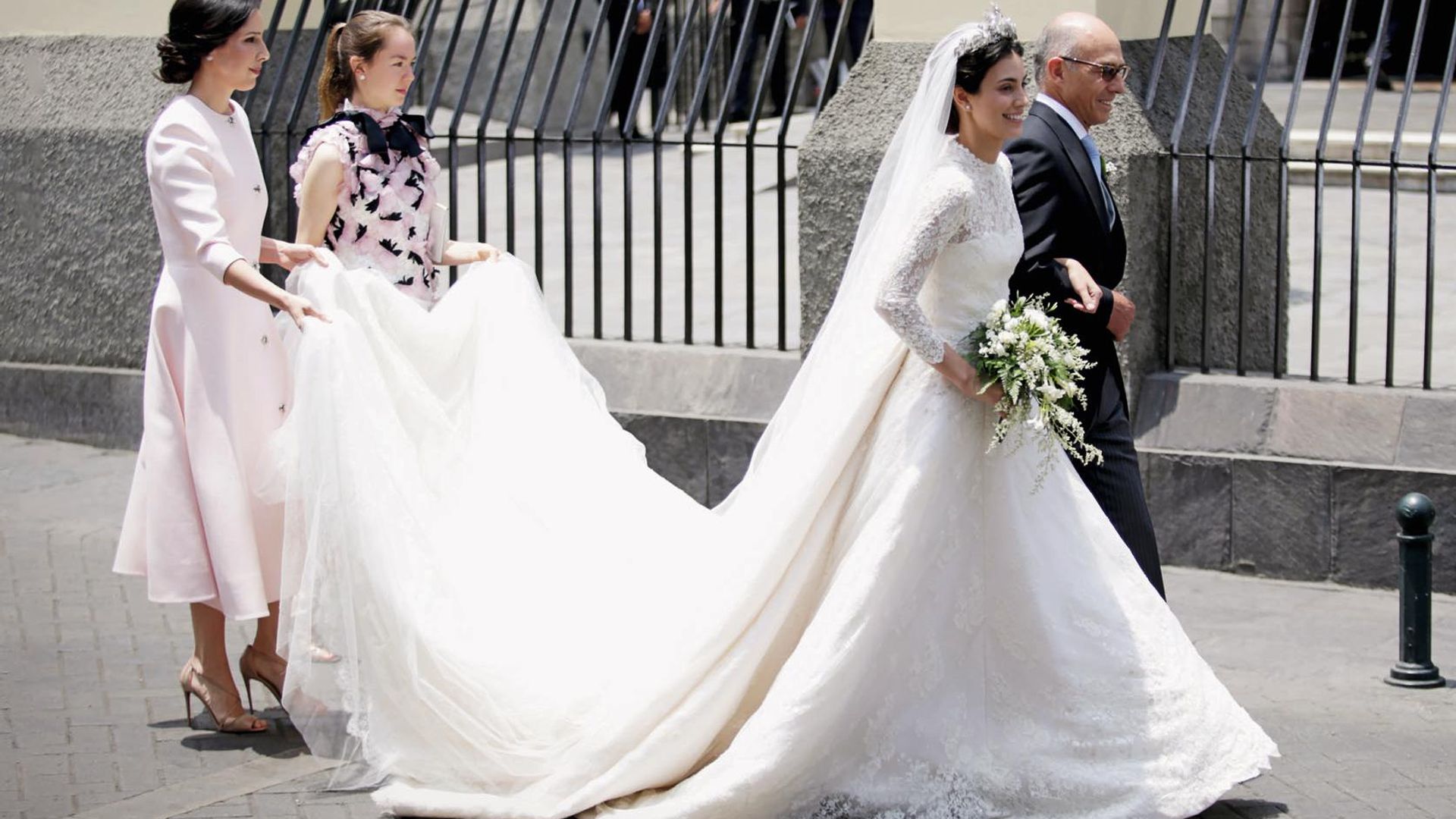 Los secretos del vestido de Alessandra de Osma