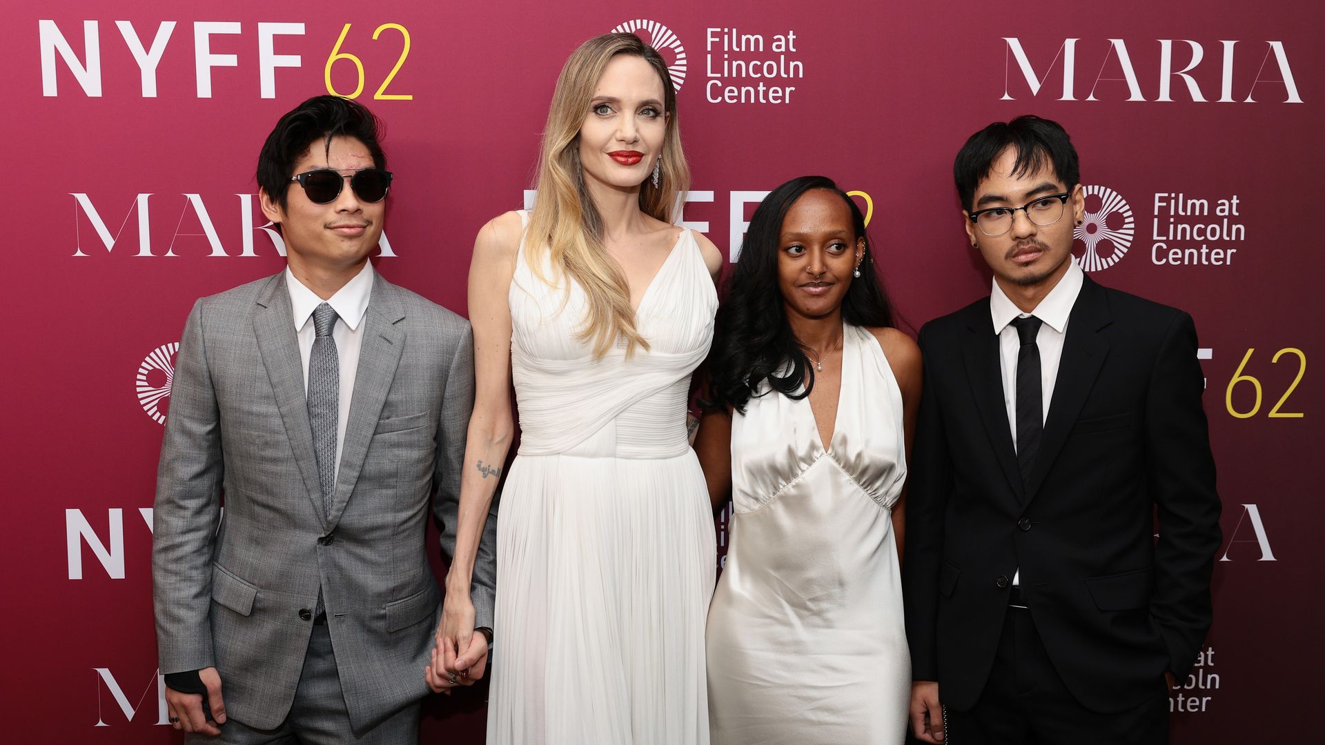 Angelina Jolie Y Akala El M sico Con El Que La Relacionan Se Van 