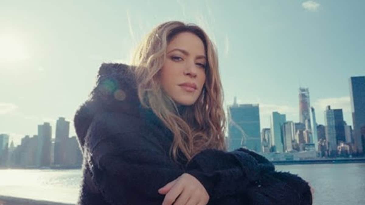 Shakira lanza el video de su sencillo 'Última' y Camilo se une a ...
