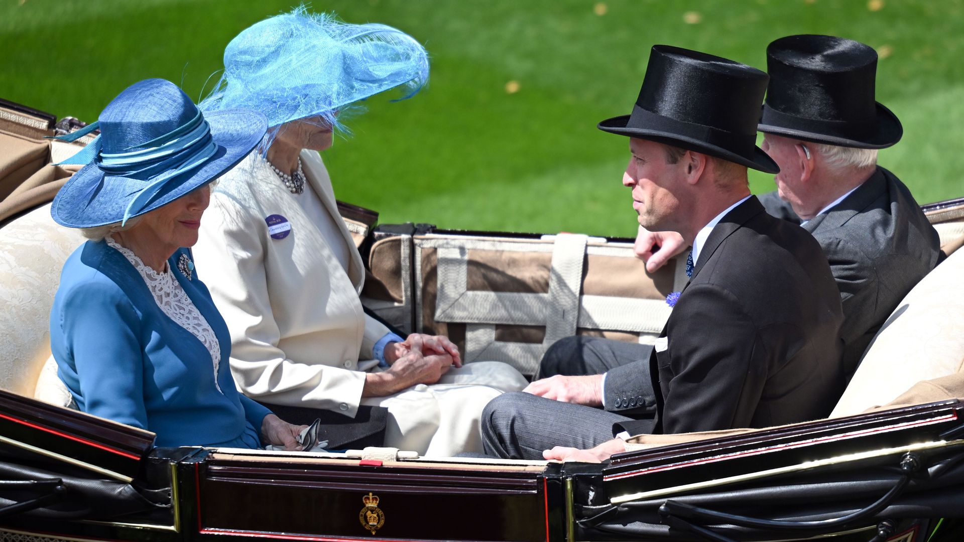 La reina Camilla y el príncipe Guillermo en el segundo día de Ascot